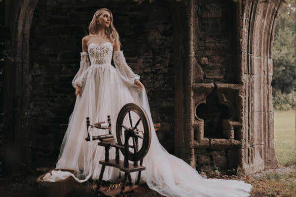 FAIRYTALE WEDDINGS & FAIRYTALE FLOWER GIRLS BLOG - Hannah Rose Vintage Boutique