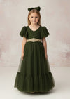 This olive flower girl dress is pure magic! Featuring delicate lace, a scalloped V-back, and a flowing tulle skirt, it's perfect for weddings of any style. Your little one will feel absolutely special walking down the aisle in this timeless gown.