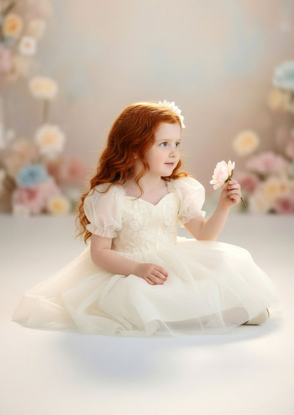 Victoria Dress in Ivory