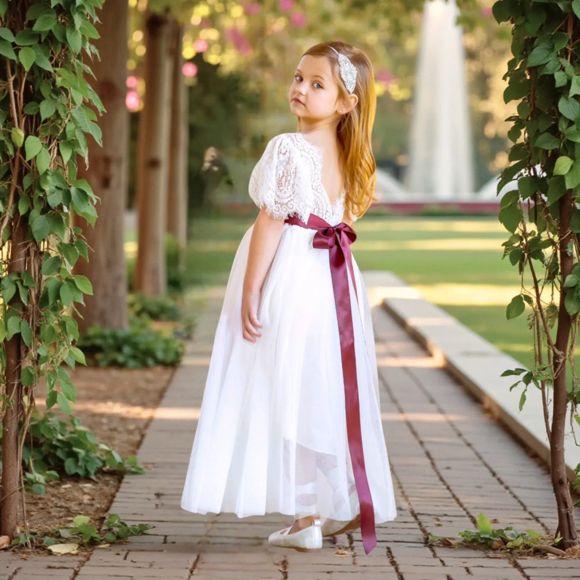 Short Sleeve White Tulle & Lace Flower Girls Dresses