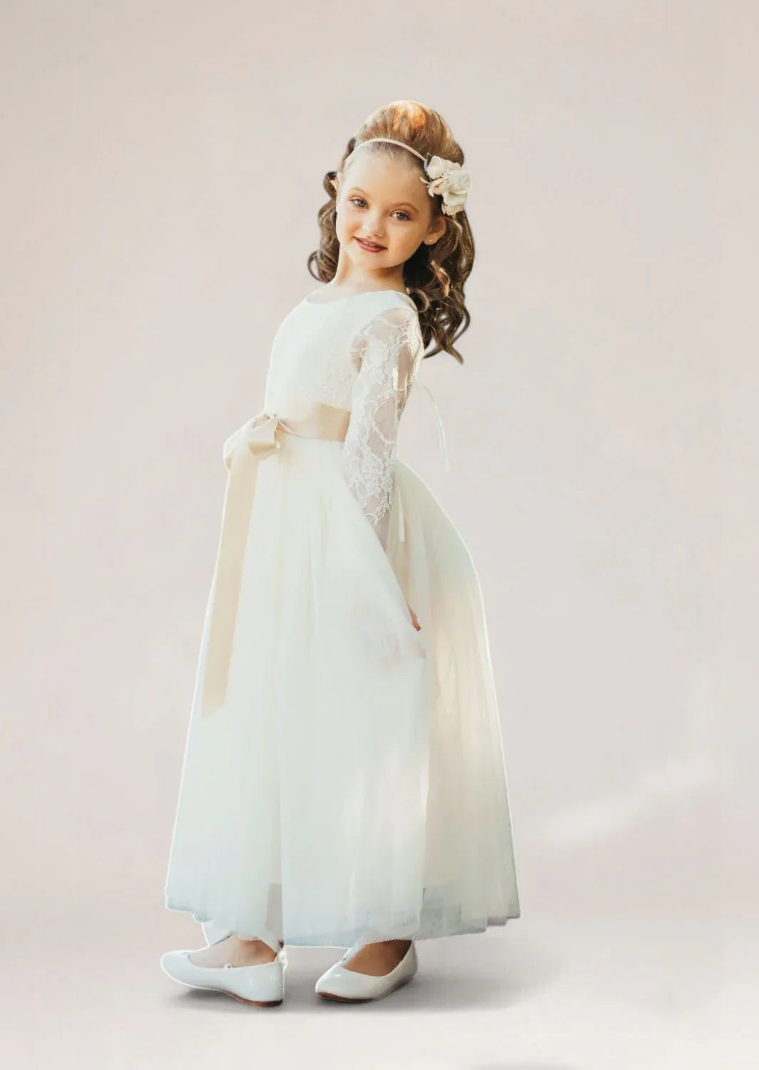 Boho Ivory flower girl dresses for modern weddings