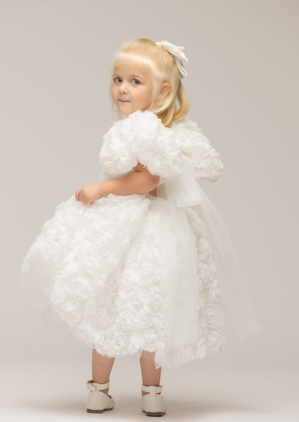 Fleur de Neige Gown — “Snow Flower” in French.