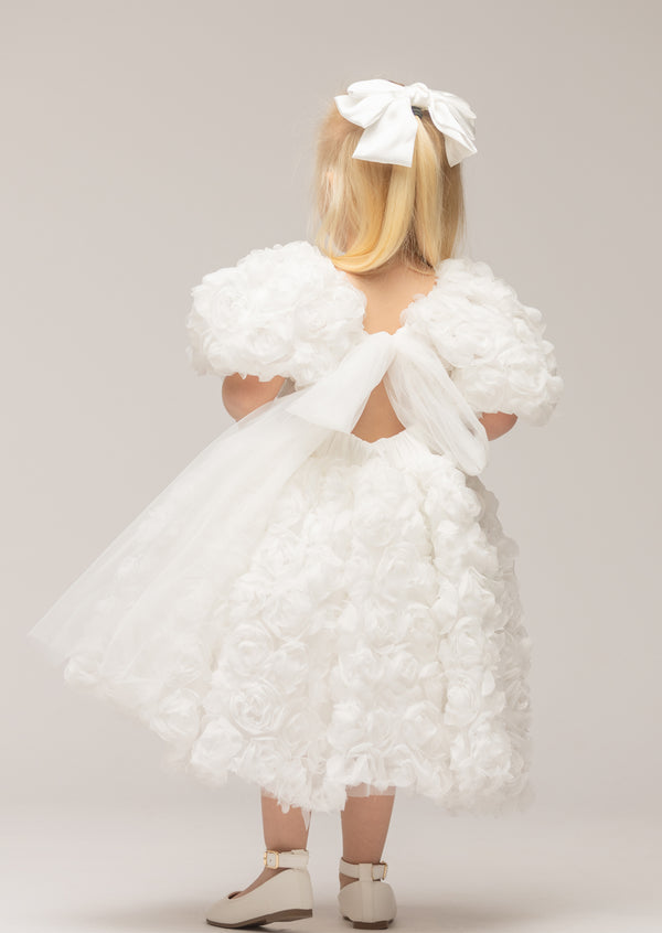 Fleur de Neige Gown — “Snow Flower” in French.