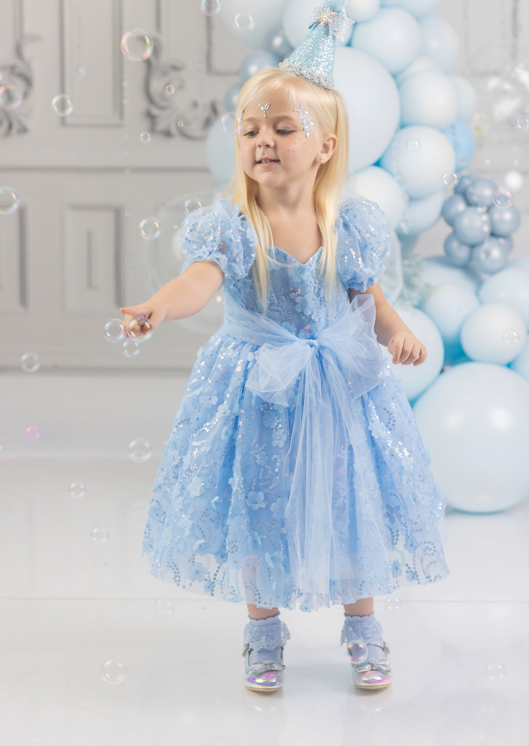 The Glass Petal Blue Lace Dress Socks