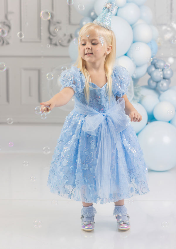 The Glass Petal Blue Lace Dress Socks