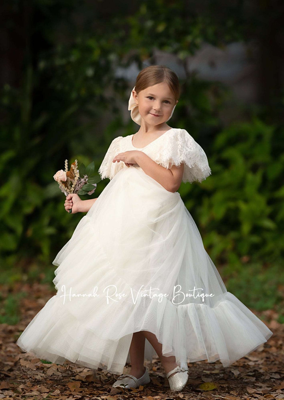 Luxury Flower Girl Dress Ivory Tulle - Hannahrosevintageboutique.com