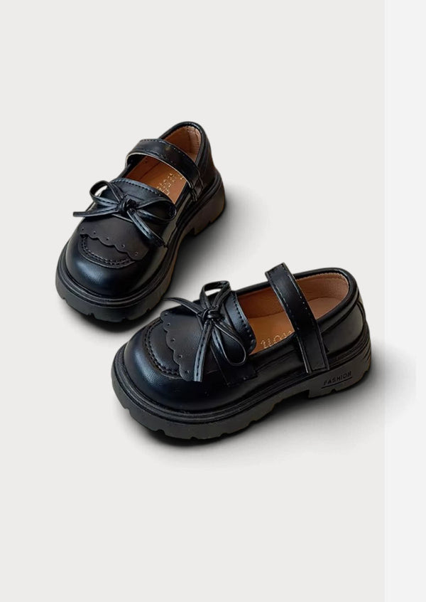 Little Heirloom Girls Mary Jane Loafers in Black| Girls Flats
