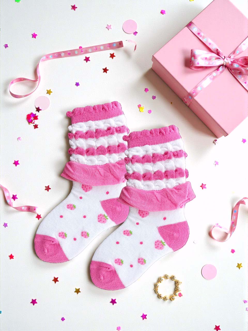 Toddler girls Petit Berries Pink cotton socks, 1 pair, beautifully gift boxed. Soft, cute, and perfect for gifting.