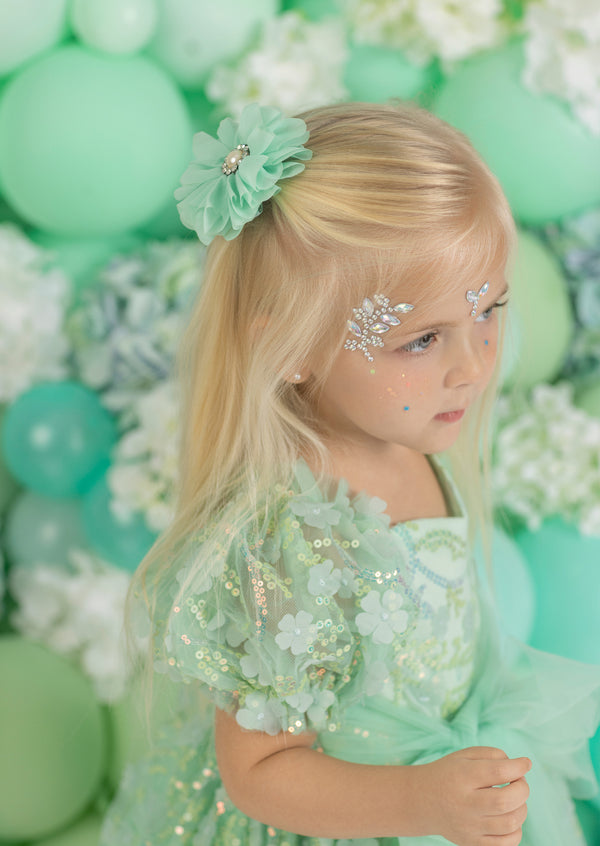 Through the Looking Glass Mint Hair Flower