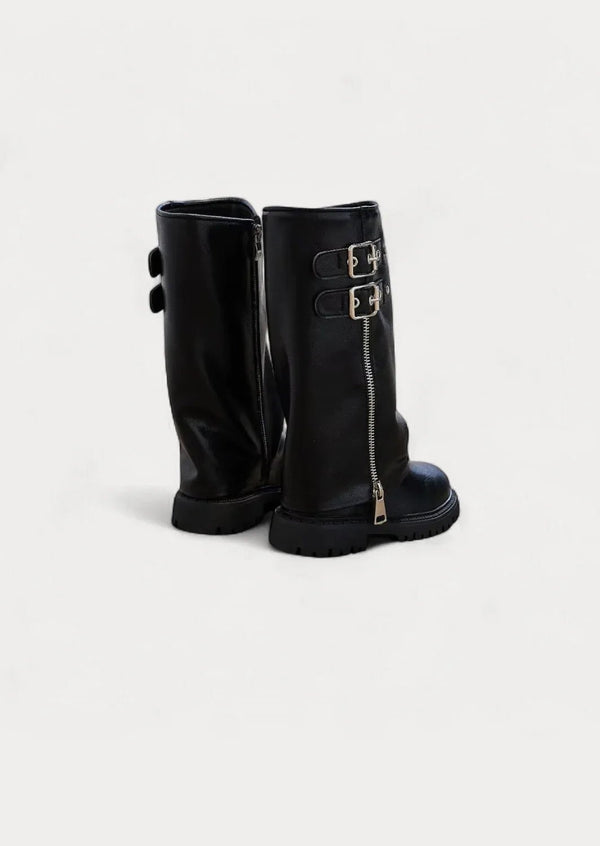 Arias Fable Boots in Black - 
