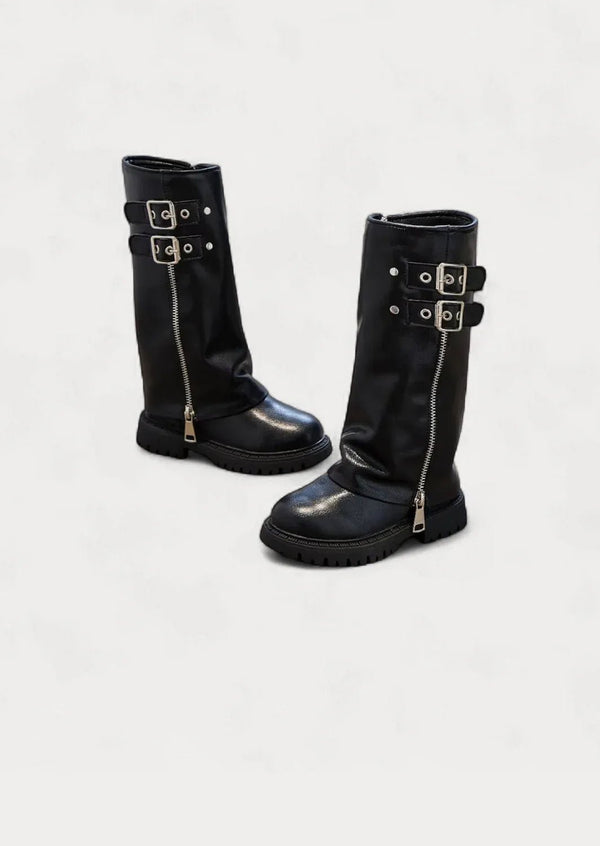 Arias Fable Boots in Black - 