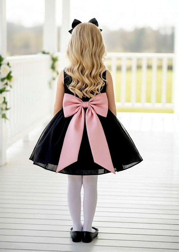 Cove Dress in Black - 