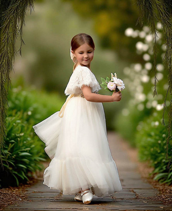 Elegant Ivory Rustic Lace Flower Girl Dress for Toddlers and Junior Bridesmaids