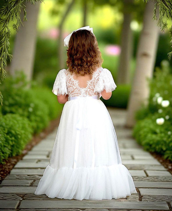 Elegant White Vintage-Inspired Flower Girl Dress with Scalloped Lace Back