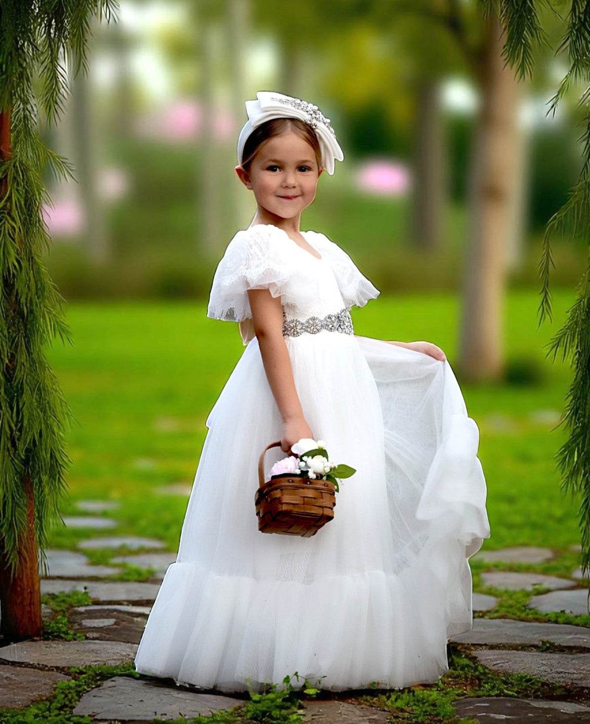 Elegant White Vintage-Inspired Flower Girl Dress with Scalloped Lace Back