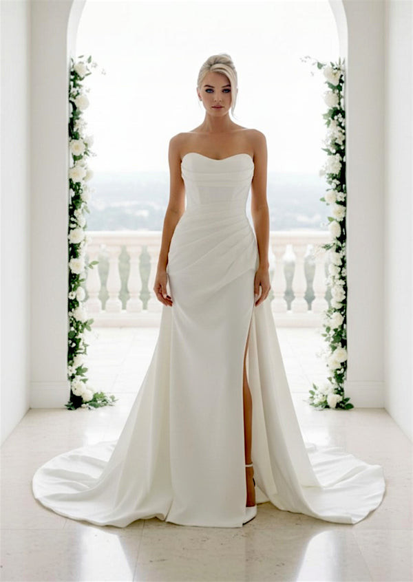 Minimalist Stretch Satin White Wedding Gown with Sweetheart Neckline
