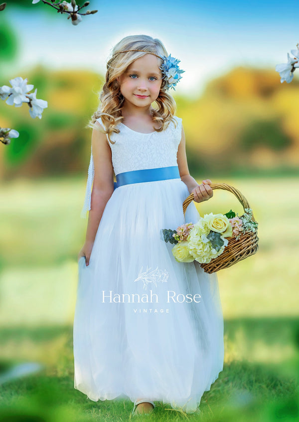 White Flower Girl Dresses | Hannahrosevintageboutique.com