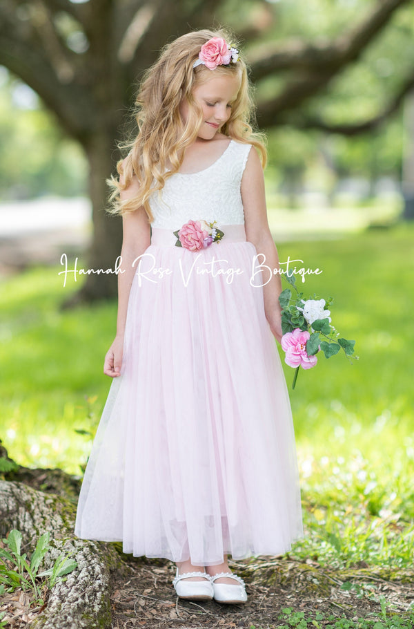 Light Pink Sleeveless Flower Girl Dress | Hannahrosevintageboutique.com